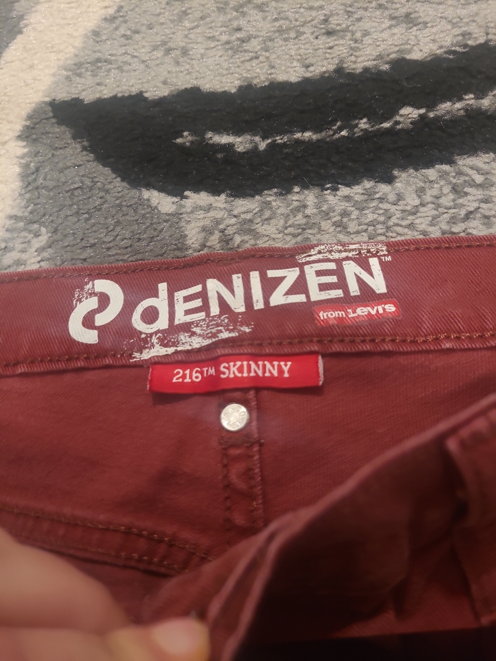 DENIZEN from Levi's High Rise Super Skinny Red Jeans Mens 32x32 - Picture 5 of 9